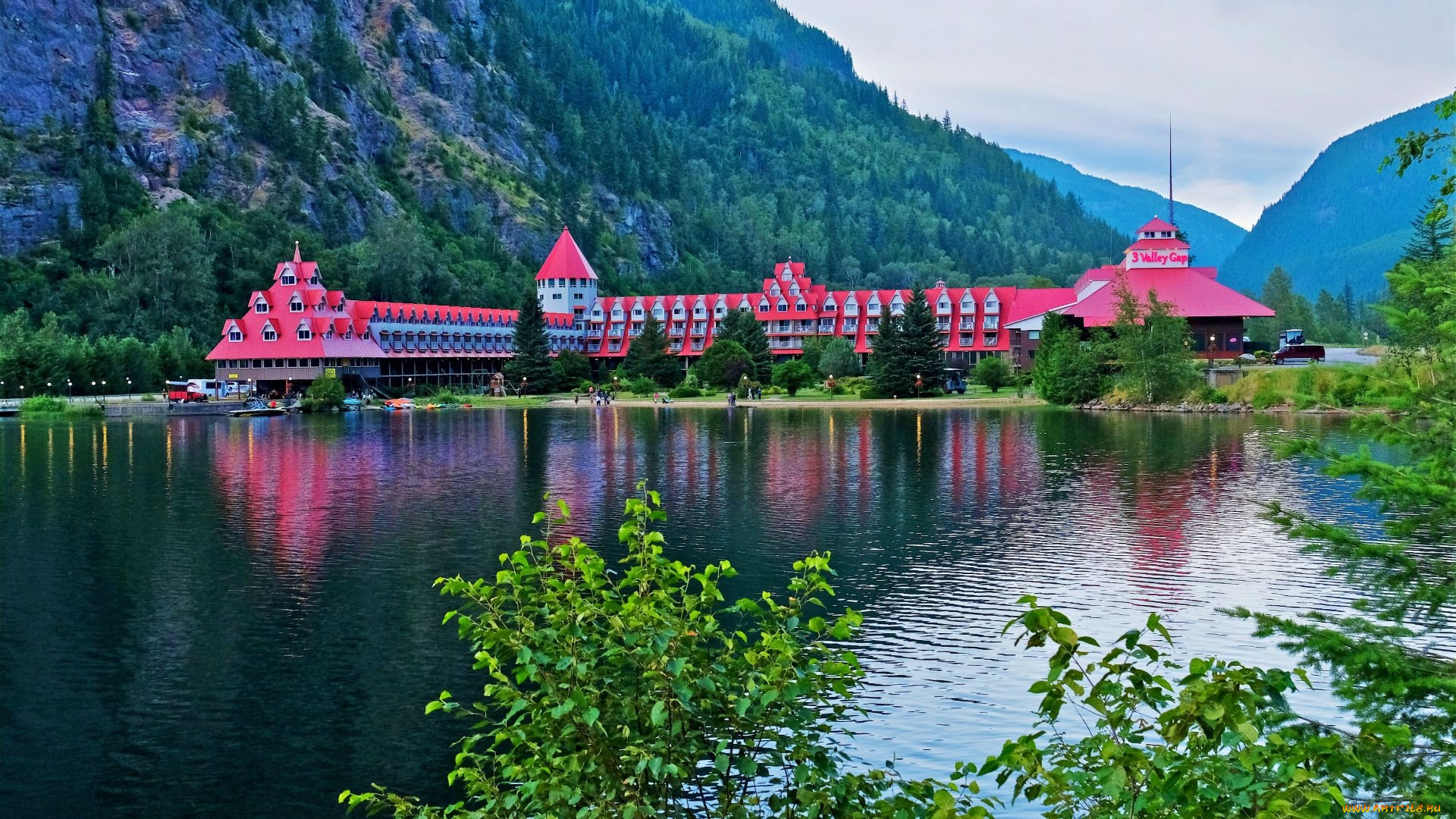 hotel three valley lake chateau, british columbia, , - ,  , hotel, three, valley, lake, chateau, british, columbia